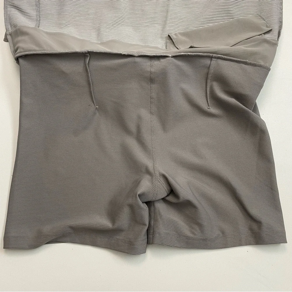 Athleta Skort Shorts Midtown Athletic Exercise Golf Striped Pockets Grey White